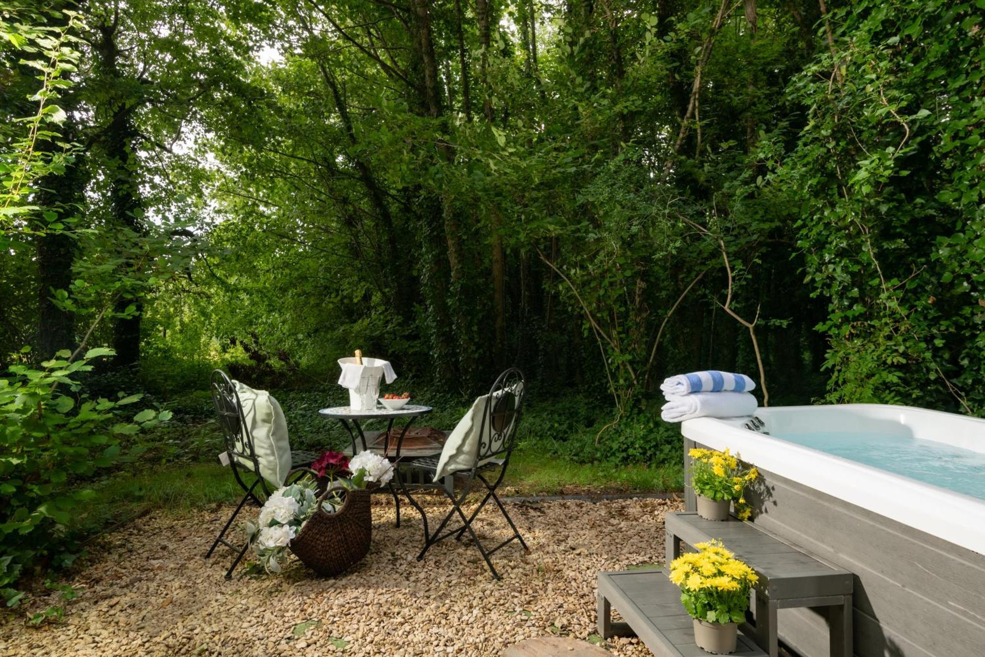 Honeycombe - Treehouse In The Heart Of Dorset Villa Blandford Forum Exteriör bild